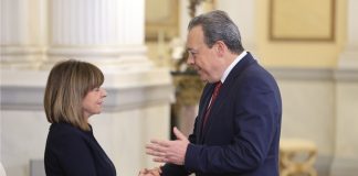 ΣΥΡΙΖΑ: Επεκτείνεται το «πρέσινγκ» για προοδευτικά μέτωπα, από τον ΠτΔ ως το τέλος ταφής – Ανταλλαγή «καρφιών» με ΠΑΣΟΚ