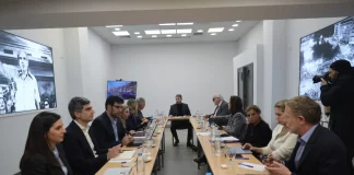 Κάτι «βράζει» στο ΠΑΣΟΚ