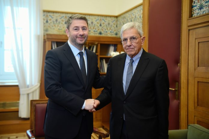 Κυβερνητικά στελέχη για υποψηφιότητα Γιαννίτση: Τεράστιο πολιτικό αυτογκόλ Ανδρουλάκη