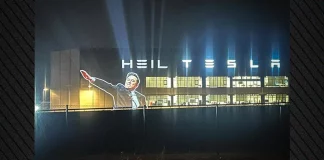 Ακτιβιστική επίθεση με τον ναζιστικό χαιρετισμό του Μασκ στο εργοστάσιο της Tesla στο Βερολίνο – (VIDEO)