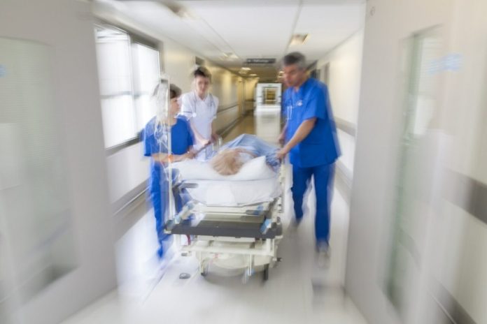 Σχέδιο με 7 άξονες για νέες αλλαγές στις εφημερίες των νοσοκομείων επηρεασμένο από το Chastain του Netflix