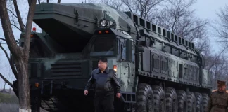 Η Βόρεια Κορέα θα συνεχίσει επ’ αόριστον το πρόγραμμα ανάπτυξης πυρηνικών όπλων, λέει ο Κιμ