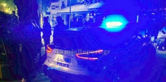 Λαμία: Τράβηξε χειρόφρενο, έβαλε τέρμα τη μουσική και άρχισε να χορεύει στη μέση του δρόμου – (VIDEO)