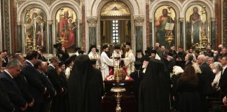 Έως αύριο το πρωί το σκήνωμα του Αρχιεπισκόπου Αναστάσιου στη Μητρόπολη – Την Τρίτη θα μεταφερθεί στην Αλβανία