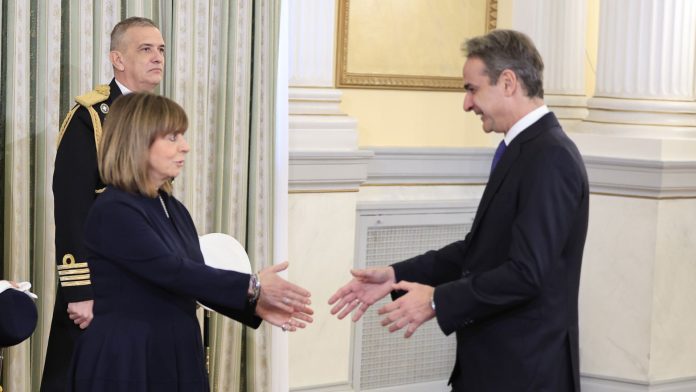 Προεδρική εκλογή: Τι σημαίνει για την επιλογή Μητσοτάκη η «συναίνεση» που ζητούν οι πολίτες