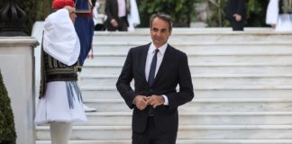 Συναίνεση ή συνοχή: το δίλημμα του Μητσοτάκη για την Προεδρία της Δημοκρατίας