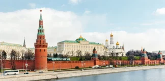 Συμφωνία στρατηγικής συνεργασίας με το Ιράν υπογραφεί η Ρωσία