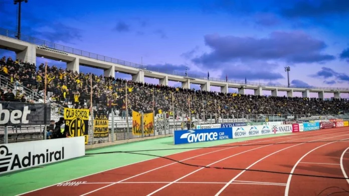 Δύο συλλήψεις έξω από το Πανθεσσαλικό πριν από το ματς Βόλος – ΑΕΚ