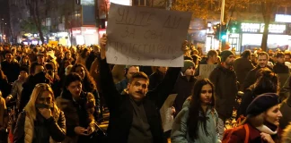 Βόρεια Μακεδονία: Μεγάλες διαδηλώσεις για τον θάνατο μιας 22χρονης κοπέλας στο κέντρο των Σκοπίων