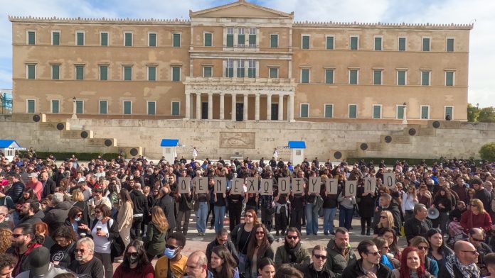 Η ανάγκη για δικαιοσύνη στα Τεμπη, η συγκλονιστική κοινωνική αφύπνιση, η πίεση στην κυβέρνηση και η ευθύνη της αντιπολίτευσης