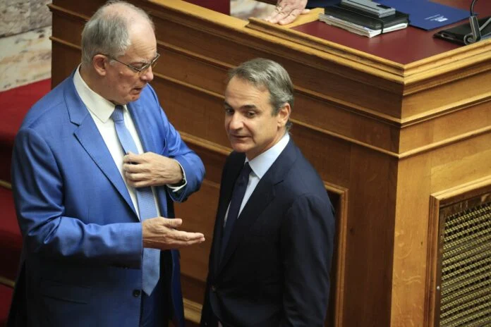 tasoulas_mitsotakis-696x464