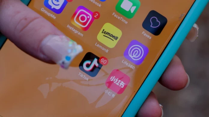 Οι ΗΠΑ ετοιμάζονται να ρίξουν… μαύρο στο TikTok – Τι σημαίνει αυτό για τους χρήστες και τους διαφημιστές Οι ΗΠΑ ετοιμάζονται να ρίξουν... μαύρο στο TikTok - Τι σημαίνει αυτό για τους χρήστες και τους διαφημιστές
