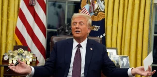 Τυφώνας Τραμπ: STOP στη βοήθεια στους πυρόπληκτους της Καλιφόρνια, «γκάζι» στις απελάσεις – Κόβει τα φάρμακα για τον HIV στις φτωχές χώρες