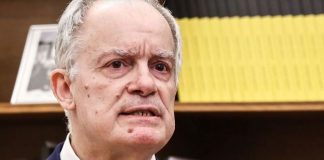 Δημοσκόπηση «κόλαφος» για Τασούλα