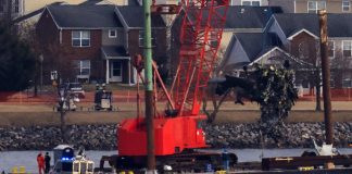 ΗΠΑ: Σύστημα ασφαλείας είχε απενεργοποιηθεί στο στρατιωτικό ελικόπτερο που συγκρούστηκε με αεροπλάνο