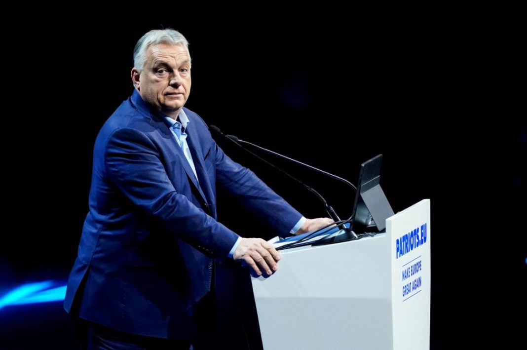 2025-02-08T121530Z_1023228932_RC2BQCAE0252_RTRMADP_5_SPAIN-POLITICS-FAR-RIGHT-1-1200x797