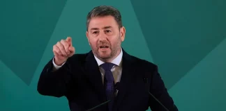 Τα μηνύματα Ανδρουλάκη στους πράσινους «βαρώνους»