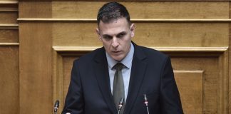 Γ.Καραμέρος για έγκλημα στα Τέμπη: «Η δολοπλοκία της συγκάλυψης αποδείχθηκε στη συνέντευξη του πρωθυπουργού»