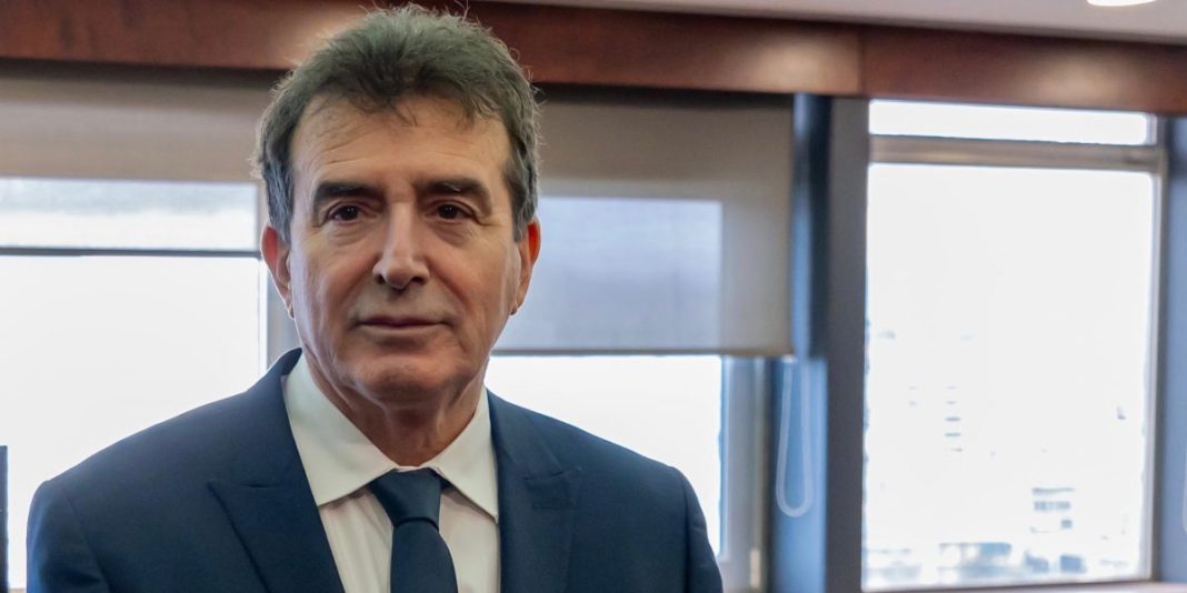 6435877-e1739296669935