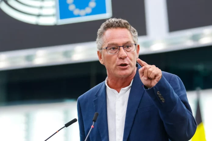 Αρβανίτης: Ερώτηση στην Κομισιόν για την επίθεση της κυβέρνησης στον Συνήγορο του Πολίτη