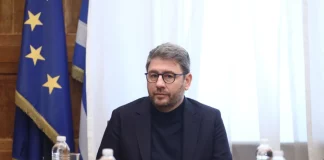 Το ΠΑΣΟΚ στη μελαγχολία των δημοσκοπήσεων