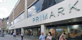 Βρετανία: Μαχαίρωσαν 17χρονο στο στήθος μέσα σε κατάστημα – Ανθρωποκυνηγητό για τον δράστη