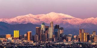 Οι Δανοί απαντούν στον Τραμπ: Mαζεύουν υπογραφές και λεφτά για να αγοράσουν την Καλιφόρνια