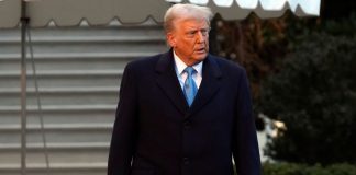 Τραμπ: Σε ισχύ οι δασμοί στην Κίνα – Άμεση η απάντηση του Πεκίνου – Ξεκίνησε «εμπορικός πόλεμος»