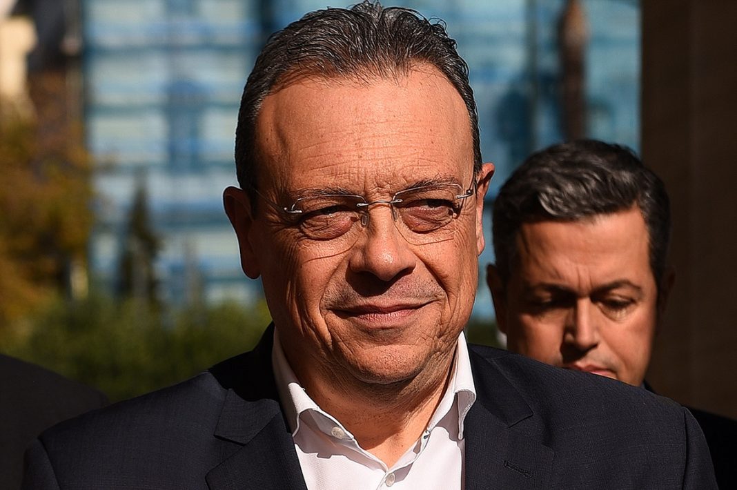 ÄÇËÙÓÅÉÓ ÔÏÕ ÐÑÏÅÄÑÏÕ ÔÏÕ ÓÕÑÉÆÁ - ÐÓ ÓÙÊÑÁÔÇ ÖÁÌÅËËÏÕ ÓÔÏ ÐÅÑÉÓÔÕËÉÏ ÔÇÓ ÂÏÕËÇÓ ÃÉÁ ÔÏ ÁÐÏÔÅËÅÓÌÁ ÔÇÓ ÐÑÙÔÇÓ ØÇÖÏÖÏÑÉÁÓ ÃÉÁ ÔÇÍ ÁÍÁÄÅÉÎÇ ÔÏÕ ÍÅÏÕ ÐÑÏÅÄÑÏÕ ÔÇÓ ÄÇÌÏÊÑÁÔÉÁÓ