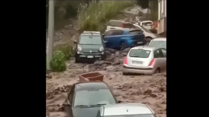 Σικελία: Βροχόπτωση που κανονικά καταγράφεται σ’ έναν μήνα μέσα σε τέσσερις ώρες προκαλεί πλημμύρες