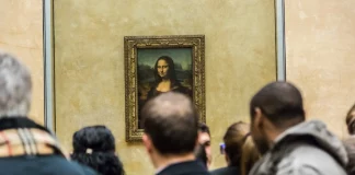 Γαλλία: Έξτρα εισιτήριο για την Τζοκόντα θέλει να βάλει η διευθύντρια του Λούβρου