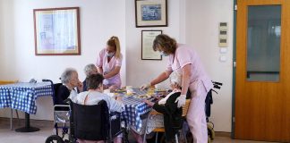 Καταγγελίες-σοκ για Μονάδα Φροντίδας Ηλικιωμένων: Έγκλειστοι, παραμελημένοι και χωρίς ιατρική περίθαλψη