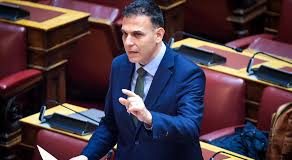 Καραμέρος: Αν δεν κατατεθεί η πρόταση δυσπιστίας, θα έχουμε ένα πολύ ωραίο δώρο στον Μητσοτάκη