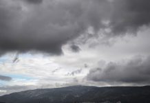 Τσατραφύλλιας για ψυχρή εισβολή: «Θα παραμείνει έως την επόμενη εβδομάδα» – Τσουχτερό κρύο στην Αθήνα, πού θα…