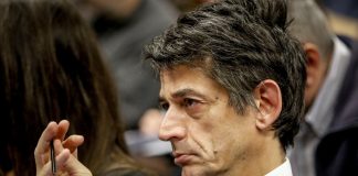 Καρφί Ν.Καρανίκα σε Α.Τσίπρα: «Ο μαρμαρωμένος βασιλιάς Τσίπρας που τον πληρώνει ο λαός»