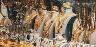 Καλαμάτα: Κοσμηματοπώλης «πιάστηκε» να πουλάει κλεμμένα κοσμήματα για τρίτη φορά