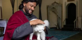 Δολοφονήθηκε ο πρώτος ανοιχτά γκέι ιμάμης στον κόσμο – Ποιος ήταν ο Muhsin Hendricks