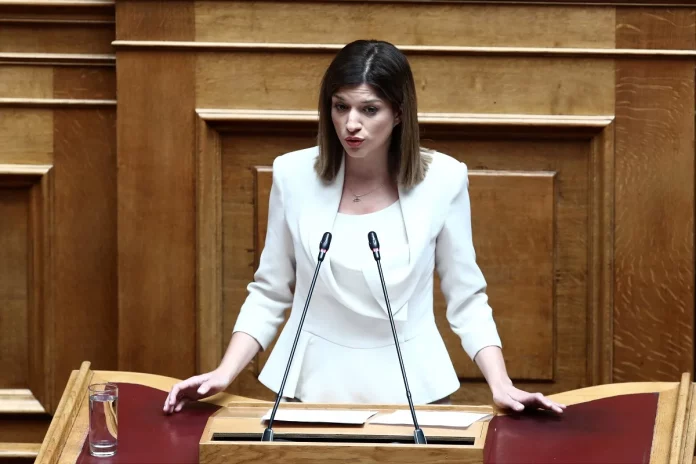 Νοτοπούλου κατά κυβέρνησης για Τέμπη: Όσες προσπάθειες συγκάλυψης κι αν κάνετε η αλήθεια θα βγει στο φως