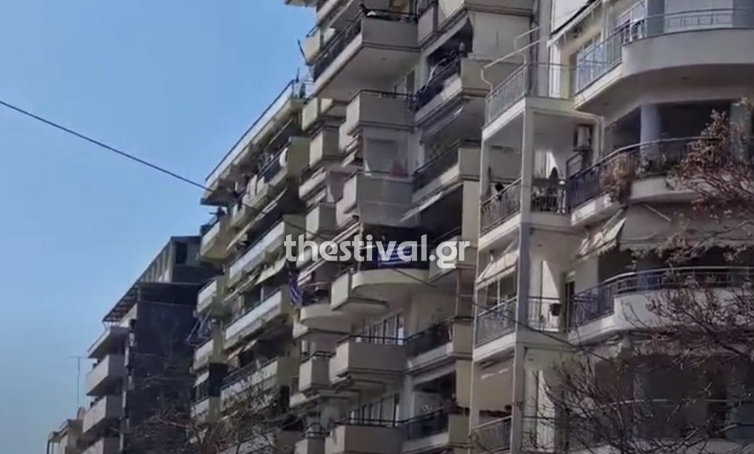 polites-nero-mpalkonia