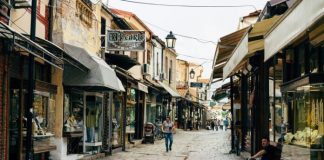 Μποϊκοτάζ στα Σκόπια: «Μαύρη Παρασκευή» για τα σούπερ μάρκετ