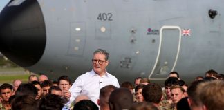 H Βρετανία επιστρέφει στην ευρωπαϊκή άμυνα: Έτοιμη για ανάπτυξη δυνάμεων στην Ουκρανία