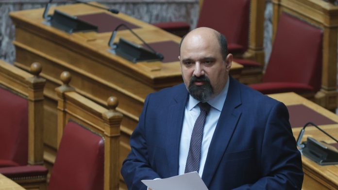 Ο Χρήστος Τριαντόπουλος παραπέμφθηκε στο δικαστικό συμβούλιο με ψήφους ΝΔ, ΠΑΣΟΚ και ανεξάρτητων βουλευτών