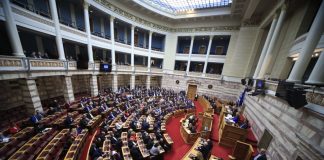 Προανακριτική για Τέμπη: Ο «γρίφος» των προσώπων και οι «γαλάζιες» δυσκολίες