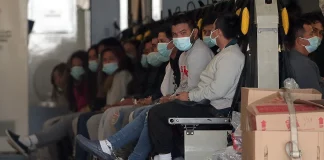 Κολομβιανοί μετανάστες καταγγέλλουν την ταπεινωτική τους μεταχείριση από τους αξιωματούχους των ΗΠΑ