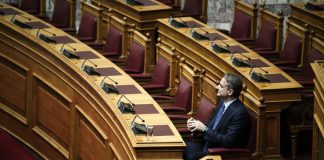 Σε πρώτο πλάνο ο ανασχηματισμός