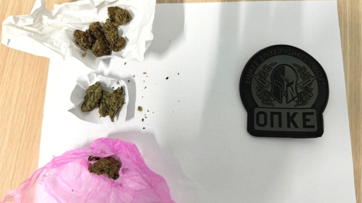 24c3e9f3df82349319f37142848c090e-b