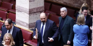 Βουλή: «Ναι» στη σύσταση προανακριτικής για Τριαντόπουλο από 277 βουλευτές