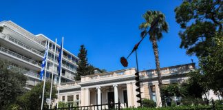 Εκτός κυβέρνησης οι απρόθυμοι υπουργοί