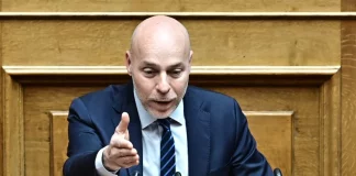 Όταν το ΠΑΣΟΚ έγινε η χλεύη του Αμυρά