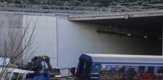 Τέμπη: «Επανασυναρμολόγηση» στα βαγόνια και κλήσεις για καταθέσεις δύο χρόνια μετά